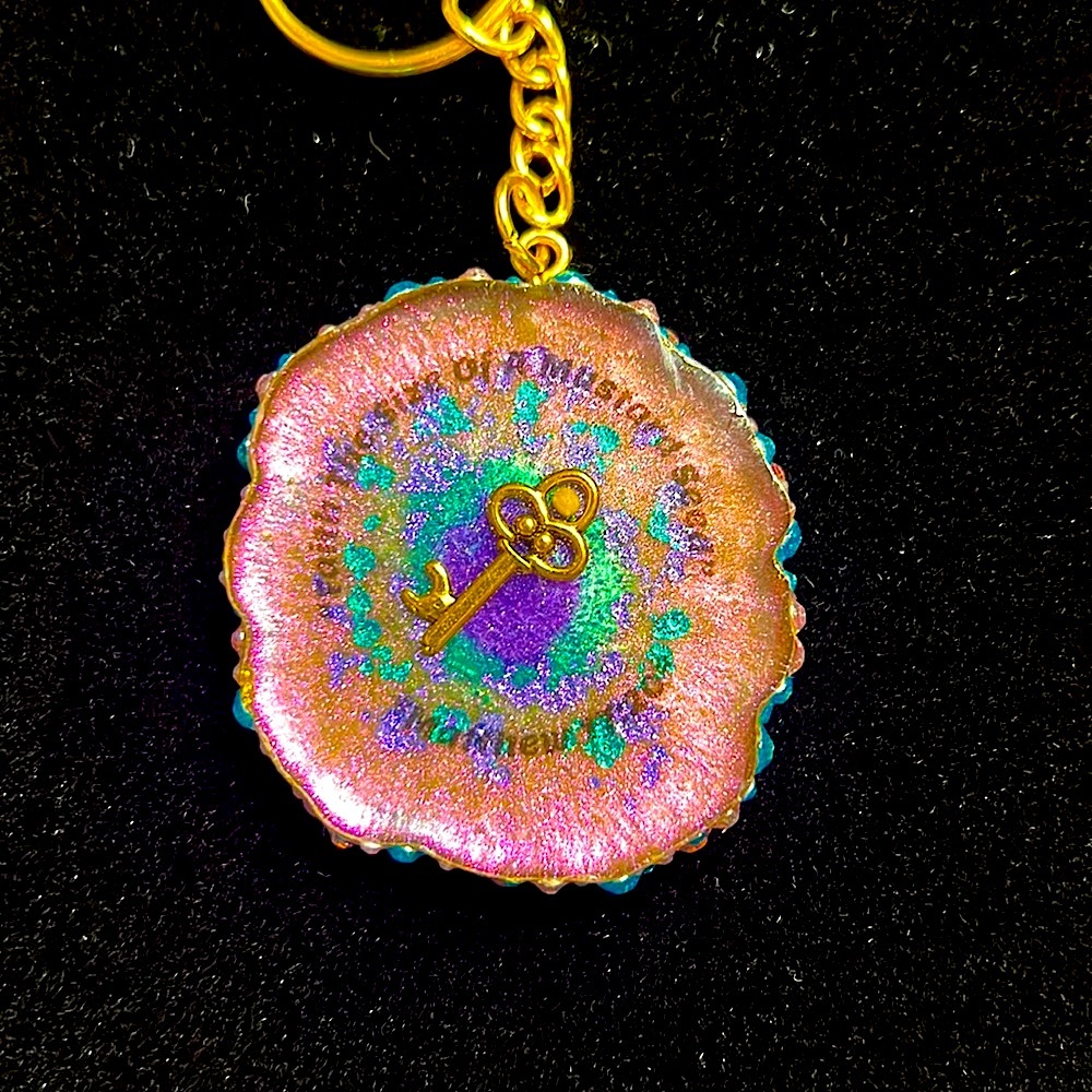 Resin Keychain. Rhinestone trim, Chameleon powder, Bible verse “Matthew 17:20”💜